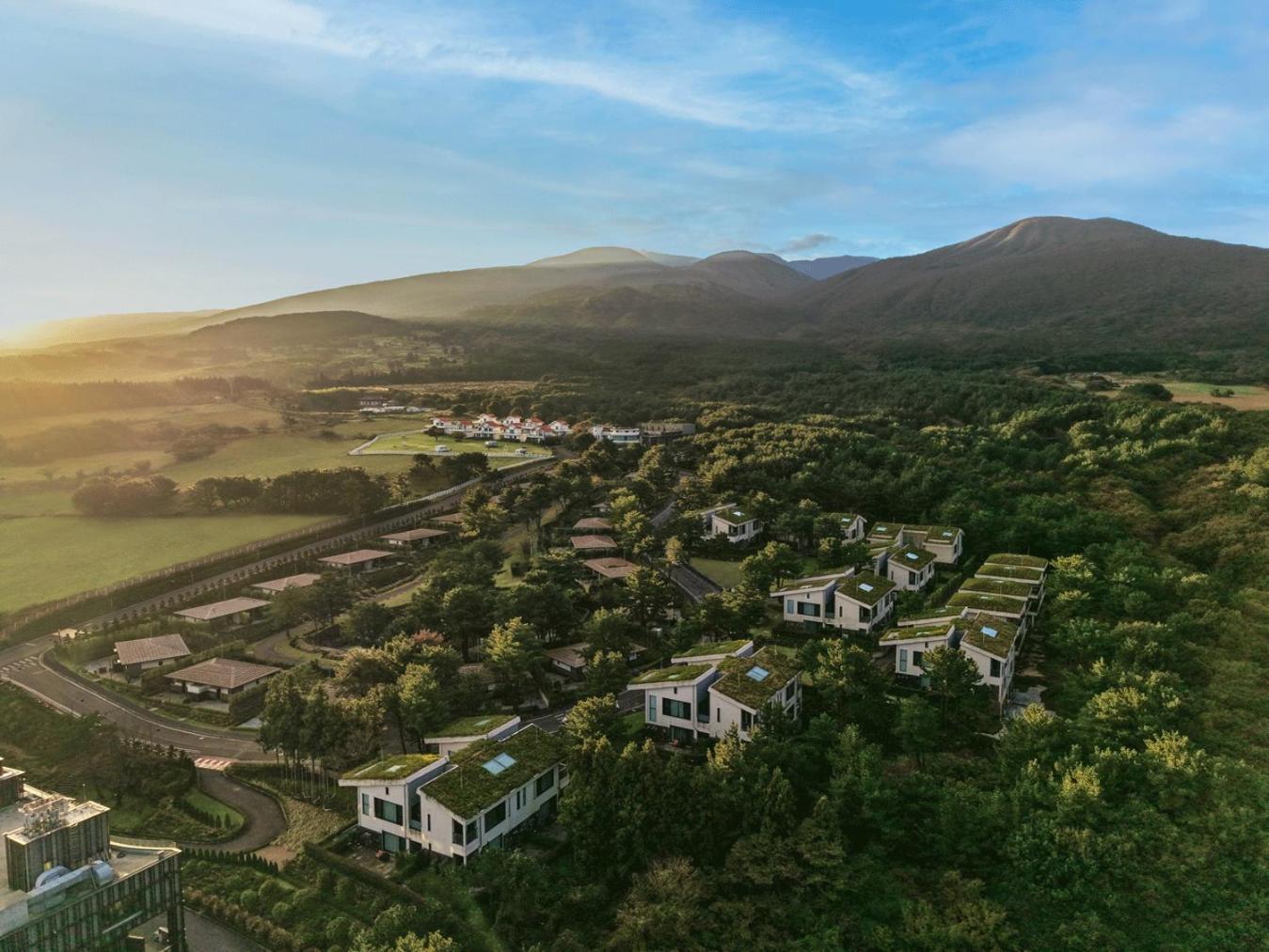 Amber Pure Hill Hotels & Resorts Jeju Exteriör bild